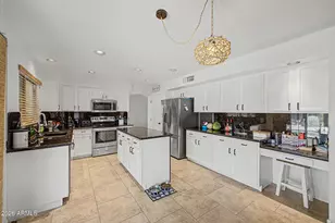 8672 W Adam Ave, Peoria, AZ 85382 - Photo 2