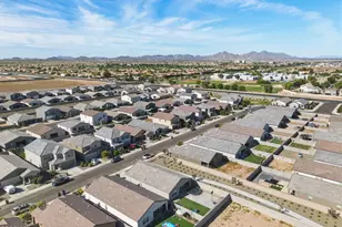 2022 E New Bonnet Ln, San Tan Valley, AZ 85140 - Photo 32