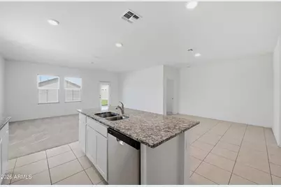 2022 E New Bonnet Lane, San Tan Valley, AZ 85140 - Photo 8
