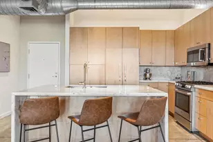 914 E Osborn Rd, Phoenix, AZ 85014 - Photo 2