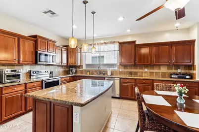 18473 W Marconi Avenue, Surprise, AZ 85388 - Photo 14
