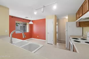 25740 W Twilight Ln, Buckeye, AZ 85326 - Photo 10