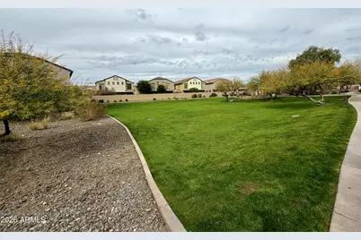 2725 E Mine Creek Road #2058, Phoenix, AZ 85024 - Photo 18