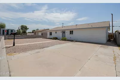 1907 W Denton Lane, Phoenix, AZ 85015 - Photo 2