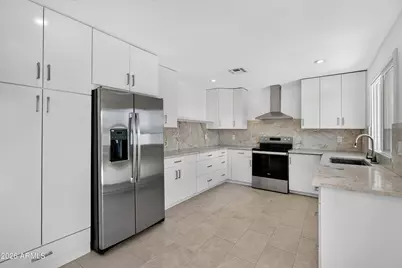 2225 W Topeka Drive, Phoenix, AZ 85027 - Photo 12