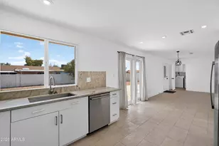 2225 W Topeka Dr, Phoenix, AZ 85027 - Photo 16