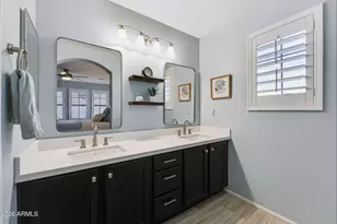 4383 E Morrow Dr, Phoenix, AZ 85050 - Photo 26