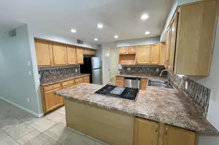 2211 N 54th Ln, Phoenix, AZ 85035 - Photo 6