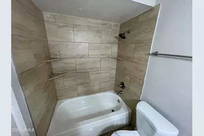 2211 N 54th Lane, Phoenix, AZ 85035 - Photo 20