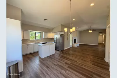 5201 W Mercer Lane, Glendale, AZ 85304 - Photo 6