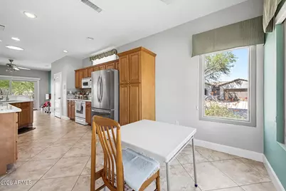 16039 W Indigo Lane, Surprise, AZ 85374 - Photo 10