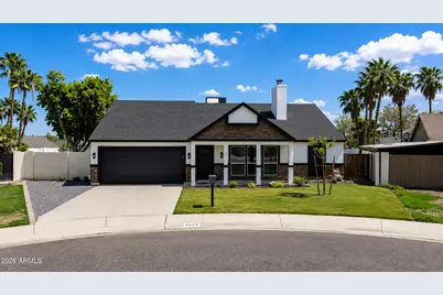 4517 E Desert View Drive, Phoenix, AZ 85044 - Photo 2