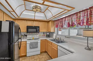 2032 W Meadow Dr, Phoenix, AZ 85023 - Photo 24