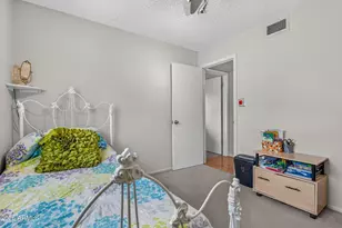 2032 W Meadow Dr, Phoenix, AZ 85023 - Photo 34