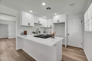 2866 W Diana Ave, Phoenix, AZ 85051 - Photo 12