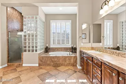 2538 W Shinnecock Way, Phoenix, AZ 85086 - Photo 24