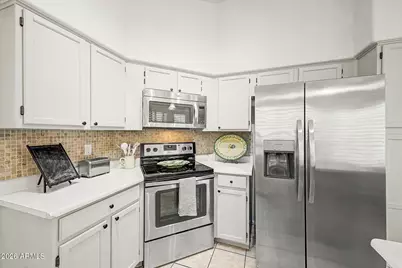 246 E Vaughn Avenue, Gilbert, AZ 85234 - Photo 14