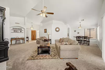 246 E Vaughn Avenue, Gilbert, AZ 85234 - Photo 10