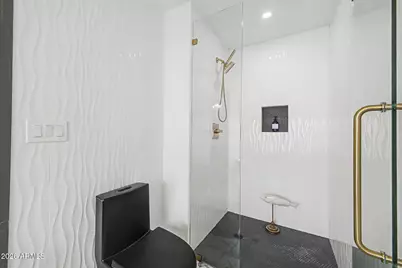 2818 E Malapai Drive, Phoenix, AZ 85028 - Photo 20