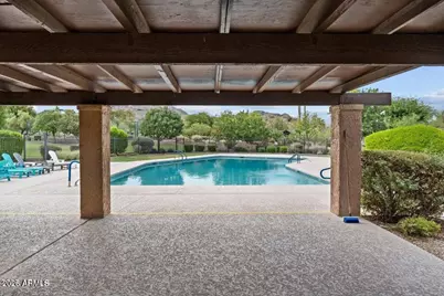 2818 E Malapai Drive, Phoenix, AZ 85028 - Photo 36