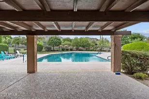 2818 E Malapai Dr, Phoenix, AZ 85028 - Photo 36