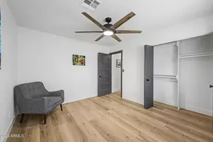 2818 E Malapai Dr, Phoenix, AZ 85028 - Photo 28