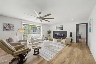 2818 E Malapai Dr, Phoenix, AZ 85028 - Photo 8