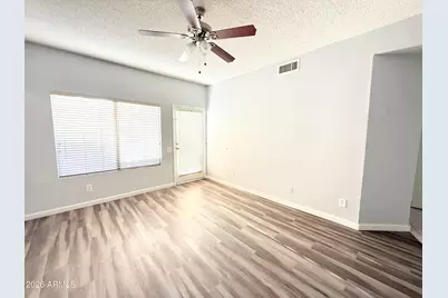 2035 S Elm Street #111, Tempe, AZ 85282 - Photo 6