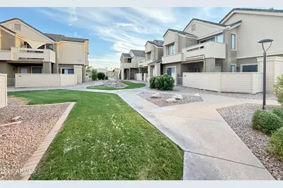 2035 S Elm Street #111, Tempe, AZ 85282 - Photo 18