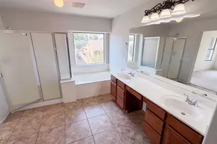 17641 W Valentine St, Surprise, AZ 85388 - Photo 34