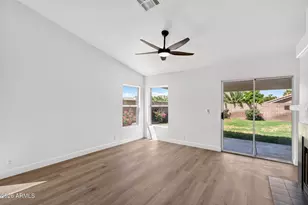 19840 N 33rd Pl, Phoenix, AZ 85050 - Photo 18
