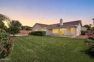 19840 N 33rd Pl, Phoenix, AZ 85050 - Photo 8