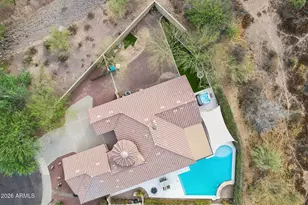 2656 W Coyote Creek Ct, Phoenix, AZ 85086 - Photo 2