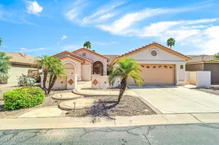 24111 S Lakestar Dr, Sun Lakes, AZ 85248 - Photo 2