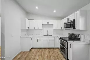 3120 N 67th Ln, Phoenix, AZ 85033 - Photo 6