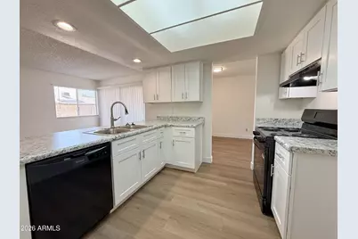 15420 N 23rd Drive, Phoenix, AZ 85023 - Photo 6