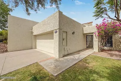 5829 N 24th Place, Phoenix, AZ 85016 - Photo 1