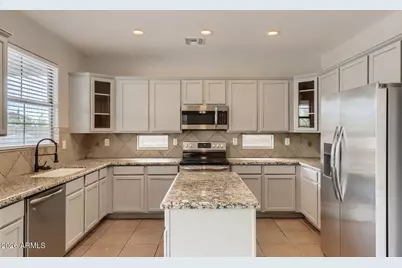16059 W Pima Street, Goodyear, AZ 85338 - Photo 8