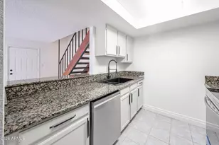 17032 N 16th Dr, Phoenix, AZ 85023 - Photo 10