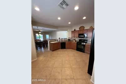 26087 W Tonto Lane, Buckeye, AZ 85396 - Photo 6