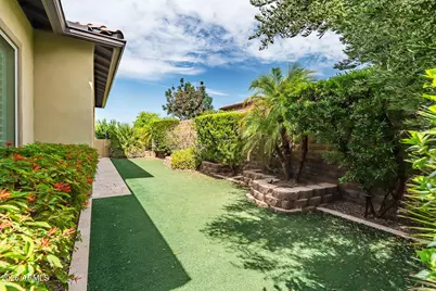 13434 W Hummingbird Terrace, Peoria, AZ 85383 - Photo 4
