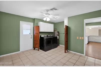 17424 N Lindgren Avenue, Sun City, AZ 85373 - Photo 28