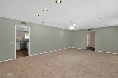 17424 N Lindgren Avenue, Sun City, AZ 85373 - Photo 4