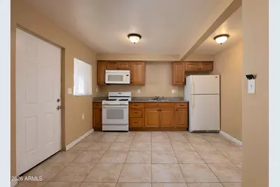 2501 W Belmont Avenue #Apt 3, Phoenix, AZ 85051 - Photo 6