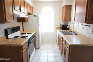 10610 S 48th St, Phoenix, AZ 85044 - Photo 14