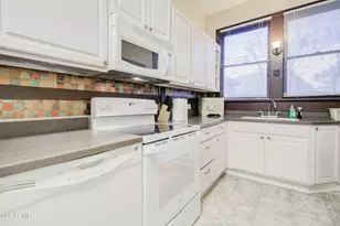 385 S Broad St, Globe, AZ 85501 - Photo 16