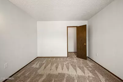 10737 W Santa Fe Drive, Sun City, AZ 85351 - Photo 12