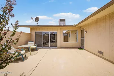 10737 W Santa Fe Drive, Sun City, AZ 85351 - Photo 24