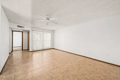 10737 W Santa Fe Drive, Sun City, AZ 85351 - Photo 4