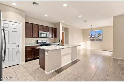 16833 W Moreland Street, Goodyear, AZ 85338 - Photo 6